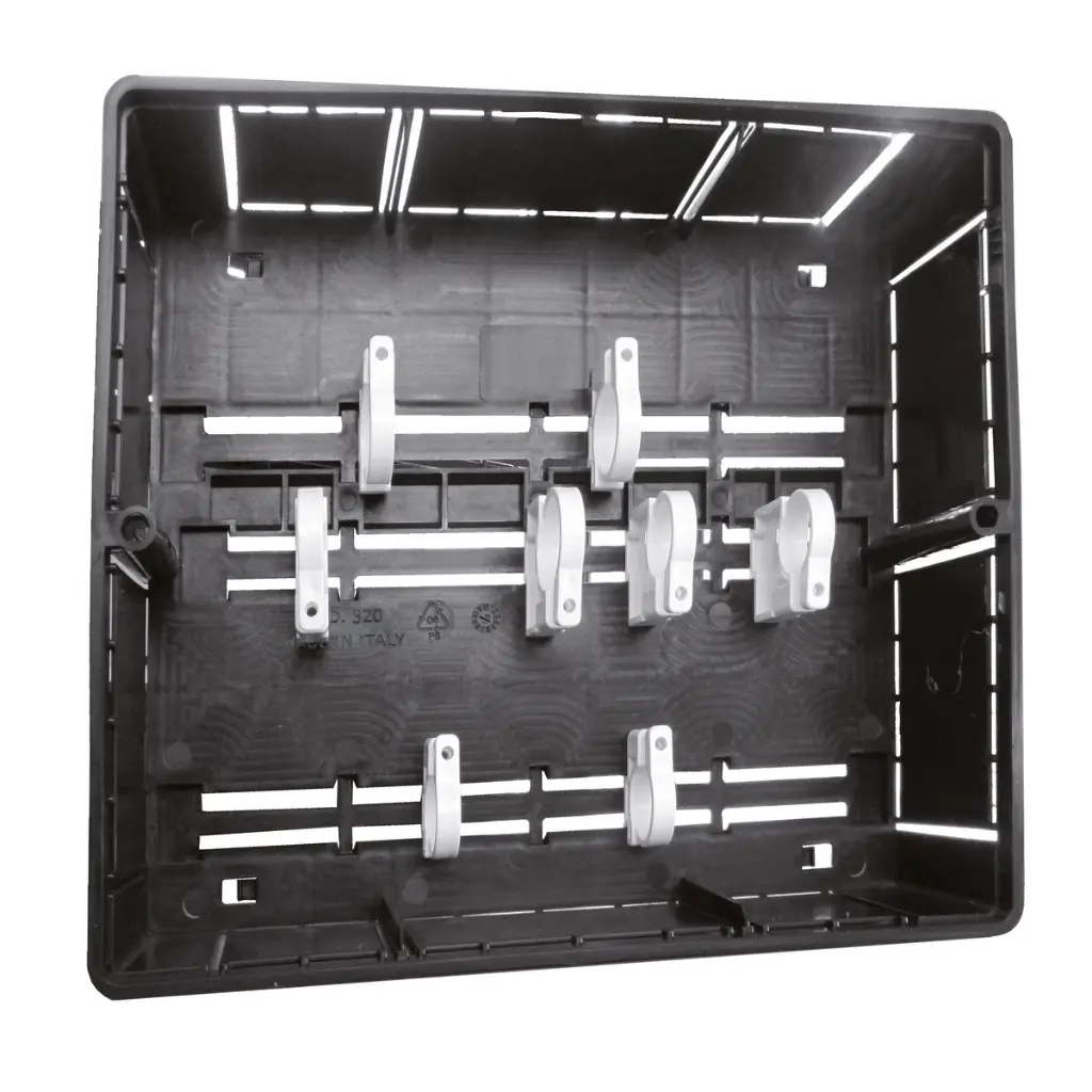 320-S04-32 interno.webp